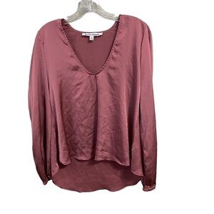 LOVERS + friends sz sm pink mauve vneck long sleeve polyester blouse